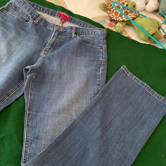 Chaps jeans - Picture 2 of 3